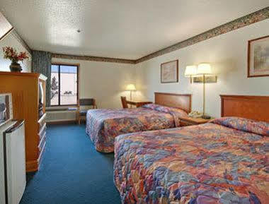 Super 8 By Wyndham Mo/st. Louis Area * O'Fallon